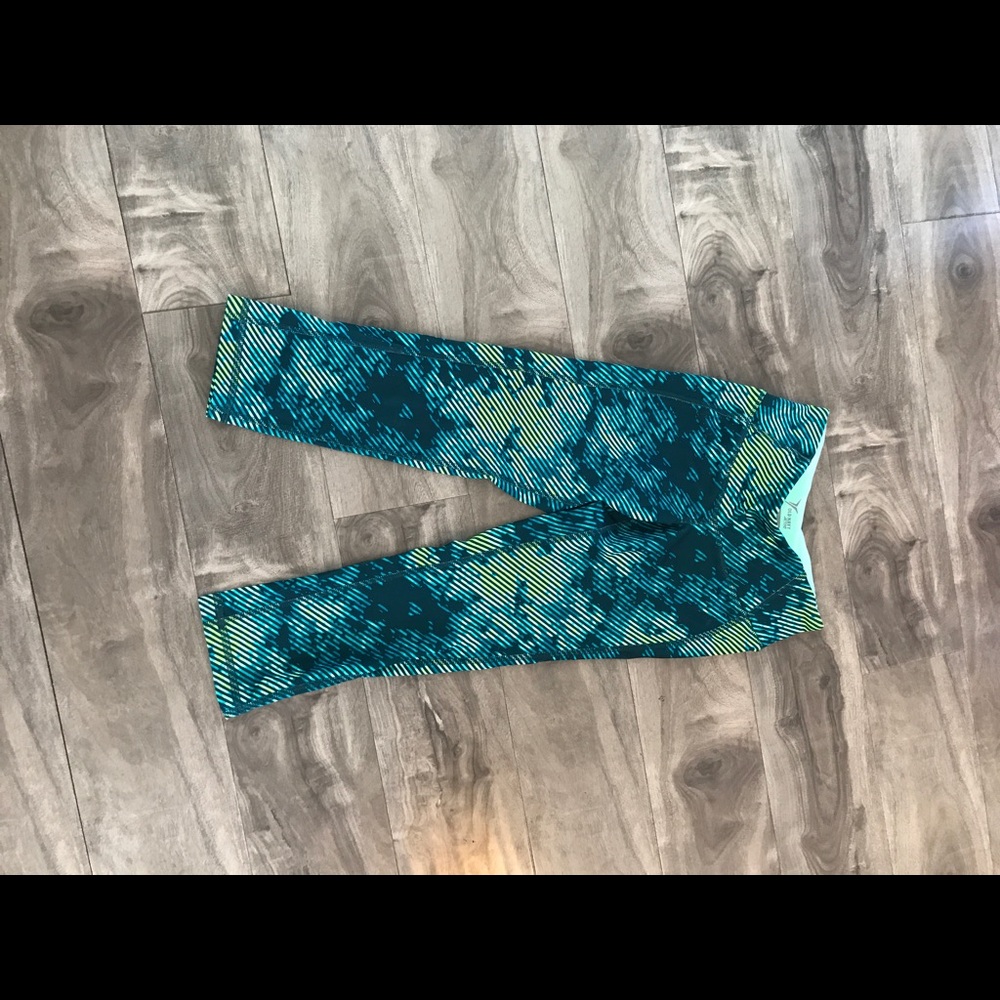 Old navy Capri pants